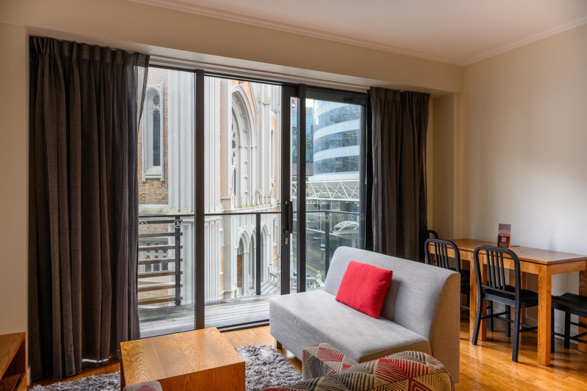 Boulcott Suites Веллингтон Экстерьер фото A typical apartment at the University of Melbourne